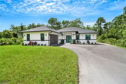 3520 27th Ave NE, Naples, FL 34120