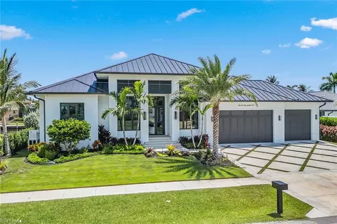 313 Rockhill Ct, Marco Island, FL 34145