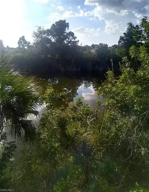 2618 NE 6th Ave, Cape Coral, FL 33909