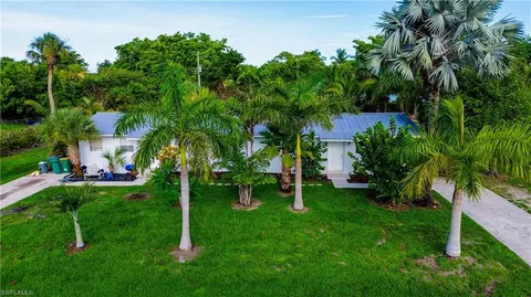 4340 Normandy Dr, Naples, FL 34112 photo 30