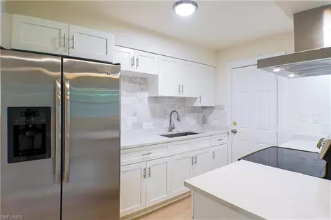 4340 Normandy Dr, Naples, FL 34112 photo 12