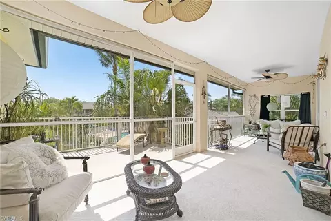 2145 Cay Lagoon Dr #321, Naples, FL 34109