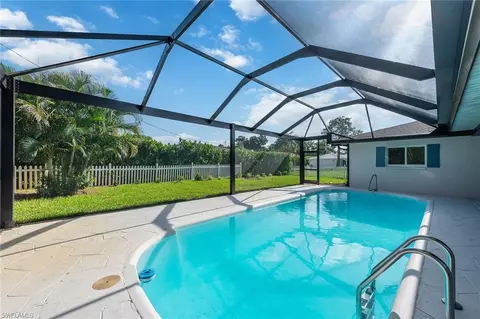 Exterior - 289 Burning Tree Dr, Naples, FL 34105 photo 2 of 3