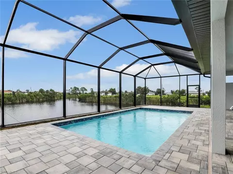156 NW 18th Pl, Cape Coral, FL 33993