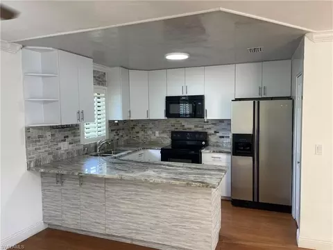 1370 Green Valley Cir #1304, Naples, FL 34104