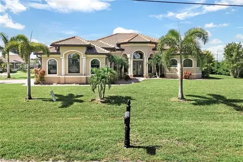 1724 SW 28th Ln, Cape Coral, FL 33914