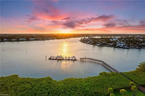 1610 Star Point Ln #2-204, Naples, FL 34112