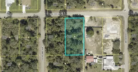 1502 E 7th St, Lehigh Acres, FL 33972