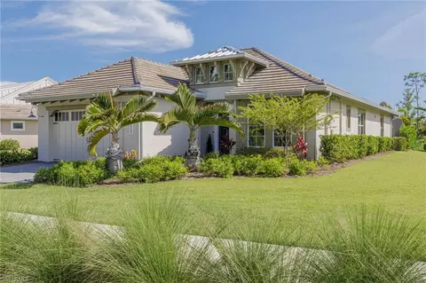 6332 Indies Ave, Naples, FL 34113