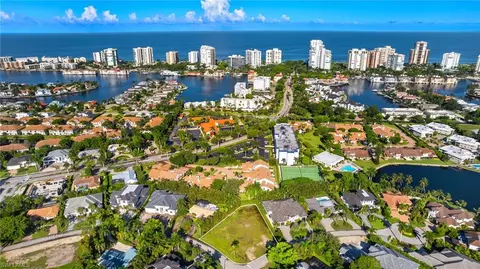 4103 Willowhead Way, Naples, FL 34103