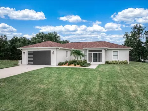 153 Bougainvillea St NE, Lake Placid, FL 33852