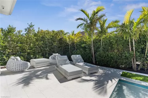 Exterior - 592 Pine Grove Ln, Naples, FL 34103 photo 6 of 12