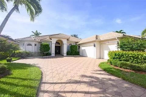 2944 Gardens Blvd, Naples, FL 34105