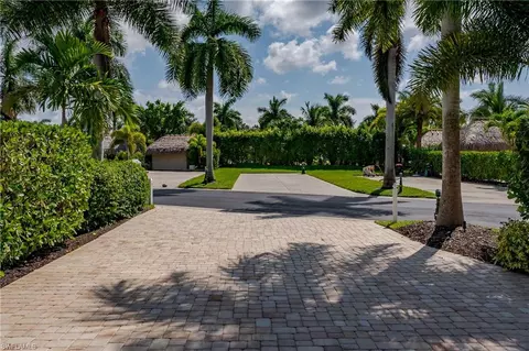 13565 Snapper Ln, Naples, FL 34114 photo 12