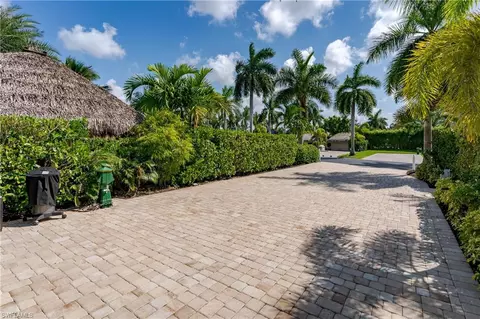 13565 Snapper Ln, Naples, FL 34114 photo 8