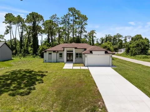 Exterior - 3107 Myra Ln, Labelle, FL 33935 photo 1 of 5