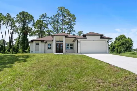 Exterior - 3107 Myra Ln, Labelle, FL 33935 photo 5 of 5