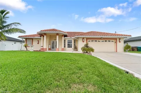 3520 SW 8th Pl, Cape Coral, FL 33914