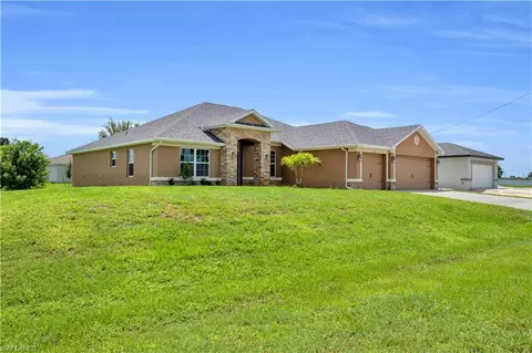 2235 NW 1st Pl, Cape Coral, FL 33993