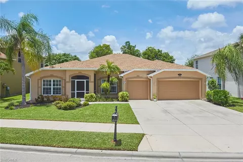 139 Burnt Pine Dr, Naples, FL 34119