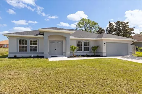 2602 40th St W, Lehigh Acres, FL 33971