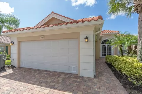 8540 Alessandria Ct, Naples, FL 34114