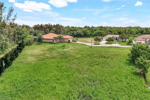 18181 Baywood Dr, Naples, FL 34114