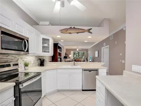 2390 Bayou Ln #11, Naples, FL 34112
