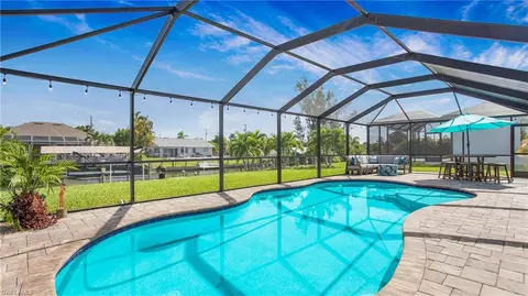 413 SE 31st St, Cape Coral, FL 33904