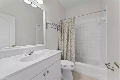 Bath - 21289 Braxfield Loop, Estero, FL 33928 photo 1 of 3