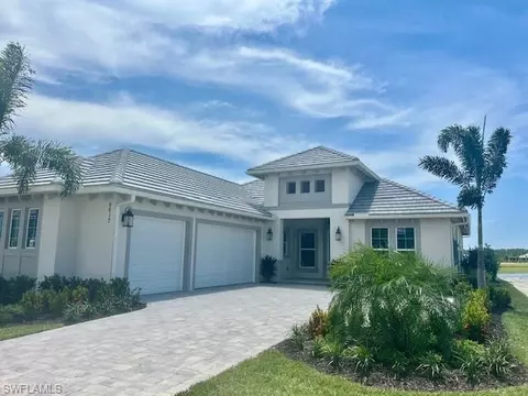 9617 Moonflower Ln, Naples, FL 34114