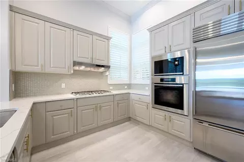 Kitchen - 8520 Bellagio Dr, Naples, FL 34114 photo 3 of 3