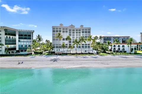 3377 Gulf Shore Blvd N #7B, Naples, FL 34103
