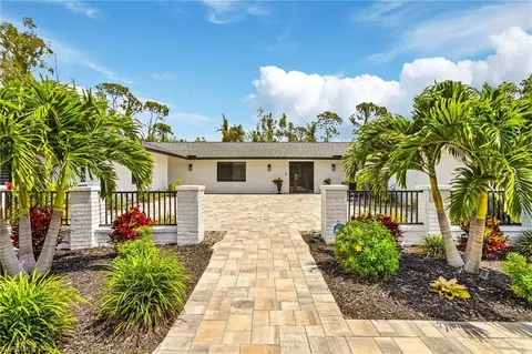 13530 Brynwood Ln, Fort Myers, FL 33912