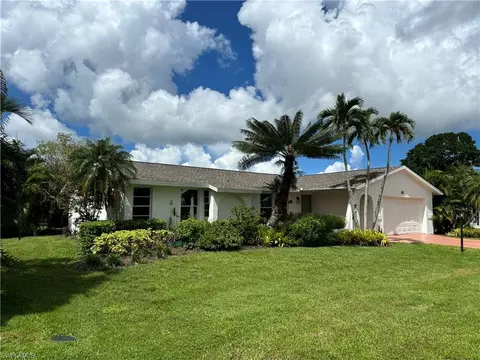 105 Blue Ridge Dr #20, Naples, FL 34112