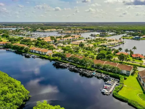 230 Newport Dr #608, Naples, FL 34114
