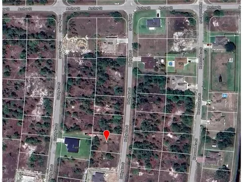 1050 Halby Ave S, Lehigh Acres, FL 33974