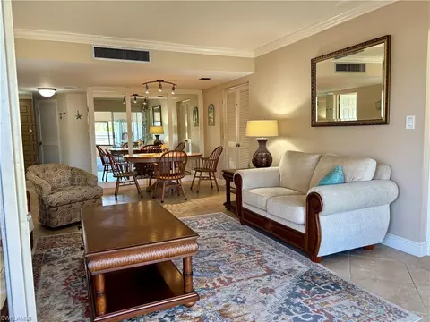975 Palm View Dr #A304, Naples, FL 34110