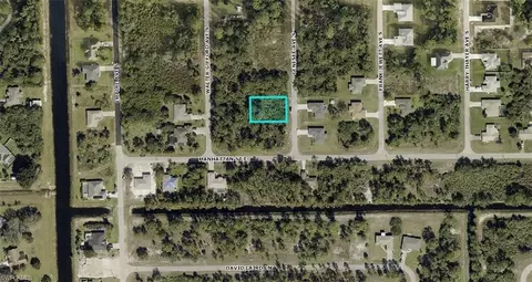 528 Genesee Ave S, Lehigh Acres, FL 33974