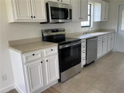 3820 20th St W, Lehigh Acres, FL 33971