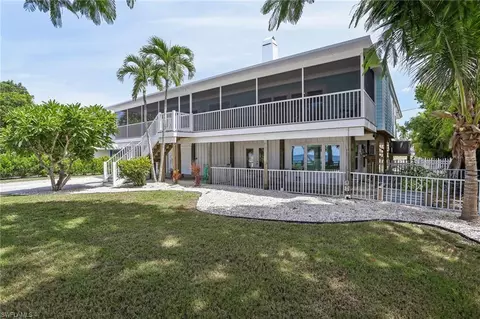 8335 Main St, Bokeelia, FL 33922