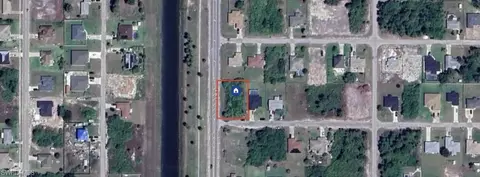 3326 10th St W, Lehigh Acres, FL 33971