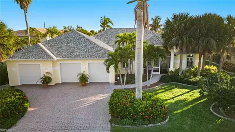 122 SW 46th Ter, Cape Coral, FL 33914