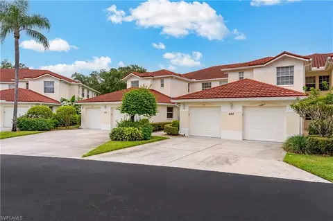 650 Lalique Cir #302, Naples, FL 34119