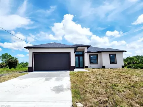 823 Nimitz Blvd, Lehigh Acres, FL 33974