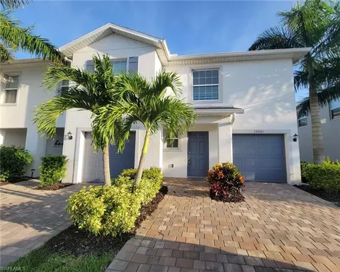 15001 Wildflower Cir, Naples, FL 34119