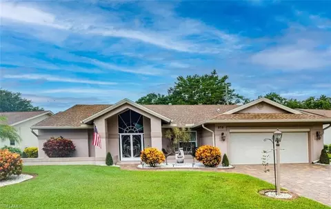 878 Charlemagne Blvd, Naples, FL 34112