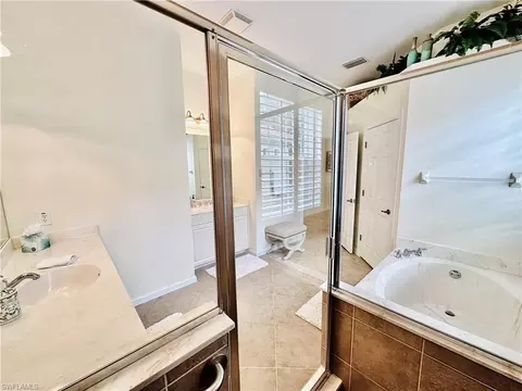 Bath - 16152 Parque Ln, Naples, FL 34110 photo 3 of 6