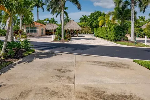 13562 Snapper Ln, Naples, FL 34114 photo 16