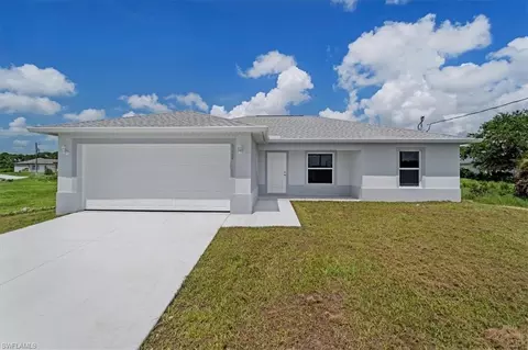 8028 Buttercup Cir, Labelle, FL 33935